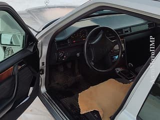 Мерседес 124 в отличном состоянии 77751188 ватсап телеграм пишите