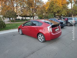 Selling Toyota Prius, 2013 made in, hybrid, machine. PMR car market, Tiraspol. 