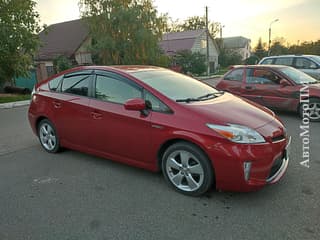 Selling Toyota Prius, 2013 made in, hybrid, machine. PMR car market, Tiraspol. 