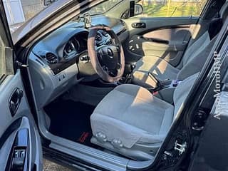 Продам Toyota Avensis, 2008, бензин, механика. Авторынок ПМР, Тирасполь. АвтоМотоПМР.