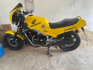  Motorcycle sport-tourism, 1000 cm³ • Motorcycles  in PMR • AutoMotoPMR - Motor market of PMR.