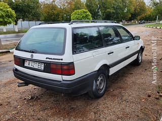 Selling Volkswagen Passat, 1993 made in, diesel, mechanics. PMR car market, Tiraspol. 