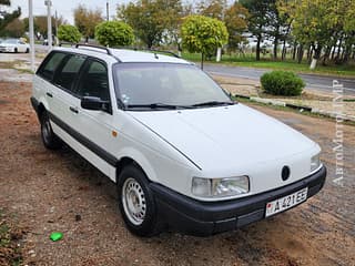 Selling Volkswagen Passat, 1993 made in, diesel, mechanics. PMR car market, Tiraspol. 