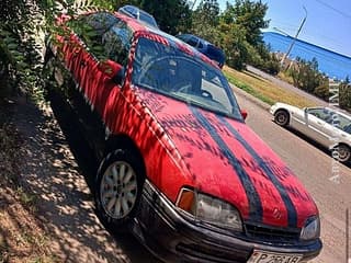 Vând Opel Omega, benzină-gaz (metan), manuala. Piata auto Pridnestrovie, Tiraspol. AutoMotoPMR.