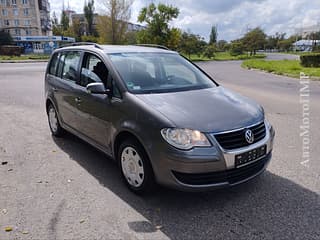 Selling Volkswagen Touran, 2009 made in, gasoline-gas (methane), mechanics. PMR car market, Tiraspol. 