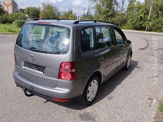 Selling Volkswagen Touran, 2009 made in, gasoline-gas (methane), mechanics. PMR car market, Tiraspol. 