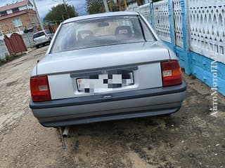 Selling Opel Vectra, 1990 made in, gasoline-gas (methane), mechanics. PMR car market, Tiraspol. 