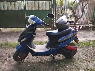 Scooter in section mopeds and scooters in the Transnistria and Moldova<span class="ans-count-title"> 172</span>. Продам скутер на ходу все работает