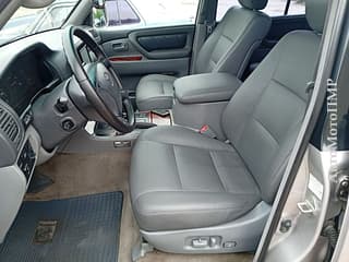 Vând Toyota Land Cruiser, 2001, diesel, automata. Piata auto Pridnestrovie, Tiraspol. AutoMotoPMR.