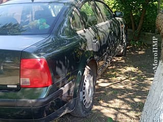 Selling Volkswagen Passat, 1998, petrol, mechanics. PMR car market, Tiraspol. 