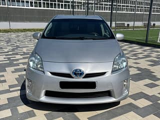 Selling Toyota Prius, 2011 made in, gasoline-gas (methane), machine. PMR car market, Tiraspol. 