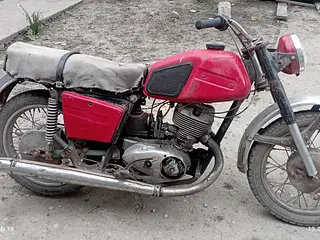 Продам мотоцикл Иж планета-4 Есть множество различных деталей Но нету документов