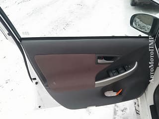 Классный приус газ метан гибрид на обмен пишите 77751188 ватсап телеграм