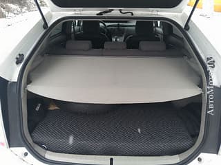 Классный приус газ метан гибрид на обмен пишите 77751188 ватсап телеграм