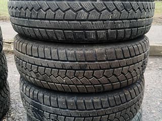 Wheels and tires in Moldova and Pridnestrovie<span class="ans-count-title"> 871</span>. Продам комплект зимней резины 175/65 R15