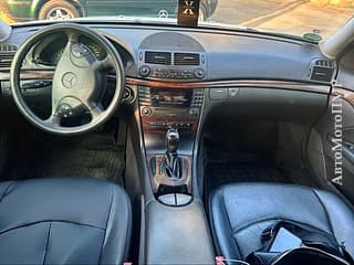 Vând Mercedes E Class, 2006, benzină-gaz (metan), automata. Piata auto Pridnestrovie, Tiraspol. AutoMotoPMR.