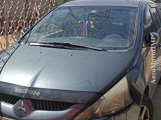 Mitsubishi Grandis 2006 г 4500 торг. Продажа автомобилей в Тирасполе