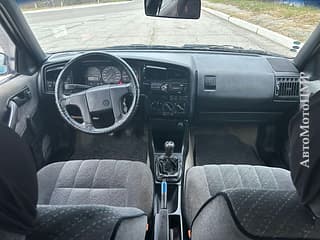 Продам Volkswagen Passat, 1993, бензин, механика. Авторынок ПМР, Тирасполь. АвтоМотоПМР.