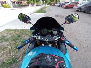  Motocicletă sport, Suzuki, GSX-R 750, 2004 a.f., 749 cm³ (Injector de benzină) • Motociclete  în Transnistria • AutoMotoPMR - Piața moto Transnistria.