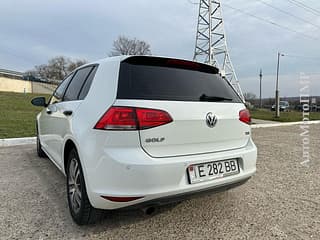 Selling Volkswagen Golf, 2016 made in, petrol, machine. PMR car market, Tiraspol. 