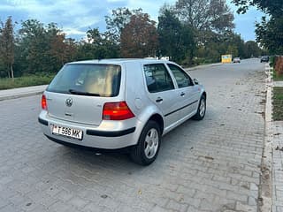 Selling Volkswagen Golf, 2001 made in, petrol, machine. PMR car market, Tiraspol. 