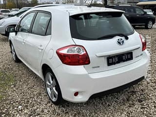 Тайота аурис гибрид можно на обмен пишите 77751188