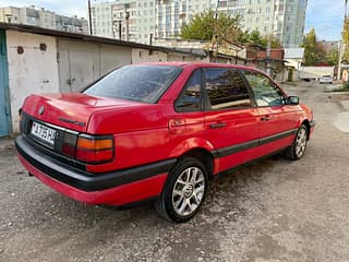 Selling Volkswagen Passat, 1992 made in, petrol, mechanics. PMR car market, Tiraspol. 