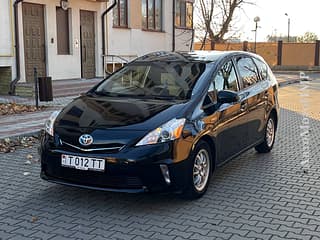 Selling Toyota Prius v, 2013, hybrid, аutomatic. PMR car market, Tiraspol. 