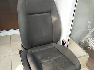 Demontare si piese de schimb in Pridnestrovie. Запчасти на Volkswagen Golf 5. AutoMotoPMR - Piata Auto Pridnestrovie.