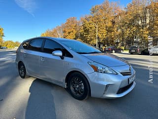 Продам Toyota Prius v, 2013 г.в., гибрид-газ (метан), автомат. Авторынок ПМР, Тирасполь. АвтоМотоПМР.