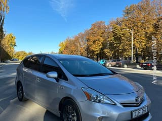 Продам Toyota Prius v, 2013 г.в., гибрид-газ (метан), автомат. Авторынок ПМР, Тирасполь. АвтоМотоПМР.