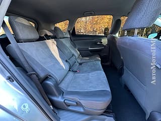 Продам Toyota Prius v, 2013 г.в., гибрид-газ (метан), автомат. Авторынок ПМР, Тирасполь. АвтоМотоПМР.