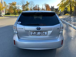 Продам Toyota Prius v, 2013 г.в., гибрид-газ (метан), автомат. Авторынок ПМР, Тирасполь. АвтоМотоПМР.