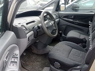 Selling Toyota Previa, 2002, diesel, mechanics. PMR car market, Tiraspol. 
