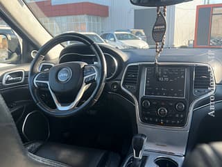 Джип гранд чероки можно на обмен пишите 77751188
