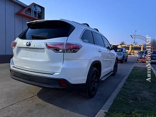 Тайота хайлендер растаможен 7 мест гибрид можно на обмен пишите