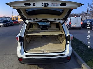 Тайота хайлендер растаможен 7 мест гибрид можно на обмен пишите