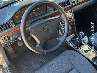 Легендарный мерседес 124 вложено много любви и средств больше 5 тыс дол. пишите