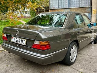 Легендарный мерседес 124 вложено много любви и средств больше 5 тыс дол. пишите