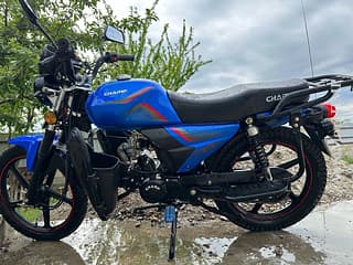 Продам мопед Champ 110 (по документам 49,9)  Техническое состояние отличное. Продам 2 мотора есть ещё запчястеи