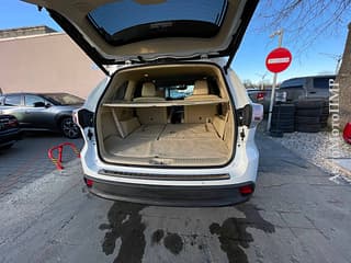 Тайота хайлендер срочно растаможен 7 мест пишите