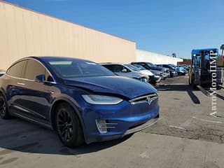 Максимальная комплектация Тесла х на обмен пишите 77751188