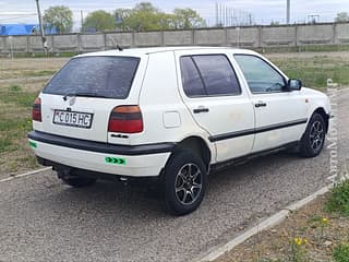 Selling Volkswagen Golf, 1993, gasoline-gas (methane), mechanics. PMR car market, Tiraspol. 