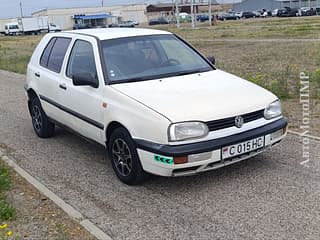 Selling Volkswagen Golf, 1993, gasoline-gas (methane), mechanics. PMR car market, Tiraspol. 
