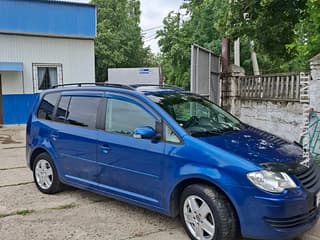 Vând Volkswagen Touran, 2008 a.f., benzină-gaz (metan), manuala. Piata auto Pridnestrovie, Tiraspol. AutoMotoPMR.