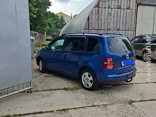 Vând Volkswagen Touran, 2008 a.f., benzină-gaz (metan), manuala. Piata auto Pridnestrovie, Tiraspol. AutoMotoPMR.