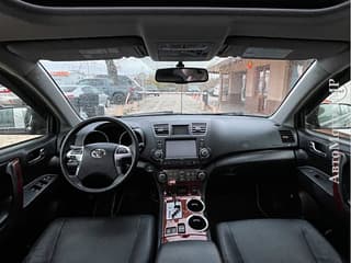 Toyota Highlander, 2013, hybrid, аutomatic. Tiraspol