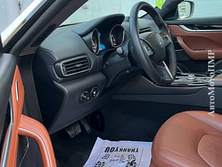 Новенькая Мазерати максималка или на обмен тоже напишите