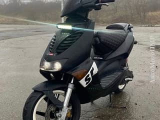Продам макси-скутер Kymco Grand Dink 250, в отличном состоянии. Продам  Aprilia sr50 Идеальное состояние