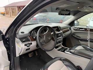 Шикарный кроссовер мерседес мл пишите на обмен Тирасполь